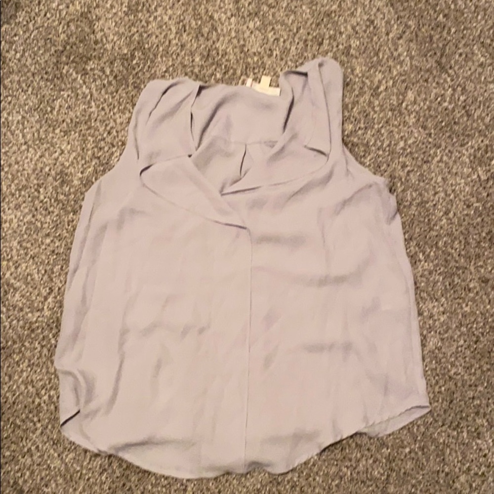 Grey top